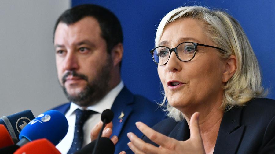 04.nov.2018 -- Matteo Salvini, ministro do Interior italiano, e Marine Le Pen, líder do partido de extrema-direita francês Rassemblement National, deram vida no início de outubro à Frente da Liberdade, uma aliança eleitoral em vista das próximas eleições europeias - Alberto Pizzoli/AFP