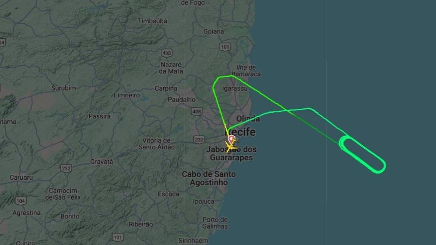 Percurso feito pela aeronave em três horas de voo Percurso feito pela aeronave em três horas de voo