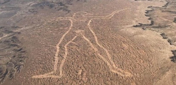 A figura foi gravada em solo de deserto há 20 anos - Phil Turner