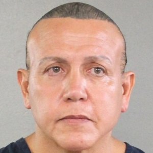 Cesar Sayoc foi preso na cidade de Plantation, na Flórida, e acusado de cinco crimes federais, incluindo ameaçar dois ex-presidentes - POLÍCIA DO CONDADO DE BROWARD