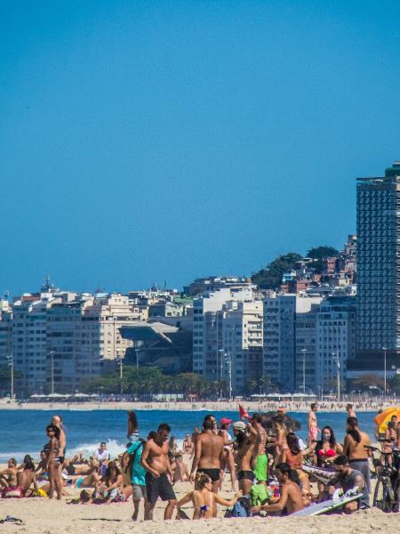 Ideia do prefeito Marcelo Crivella é delimitar espaços na areia, com possibilidade de reserva por aplicativos - ELLAN LUSTOSA/CÓDIGO19/ESTADÃO CONTEÚDO