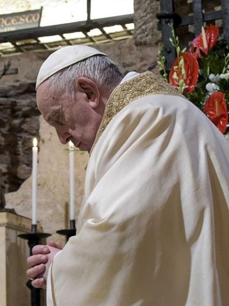 Papa Francisco em missa no Vaticano; Pontífice diz que pagar impostos é dever do cidadão - CNS/Vatican Media