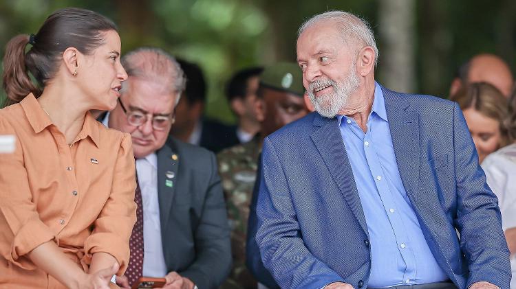19.01.24 - O presidente Lula (PT) com a governadora de Pernambuco, Raquel Lyra (PSDB), em evento militar em Recife 19.01.24 - O presidente Lula (PT) com a governadora de Pernambuco, Raquel Lyra (PSDB), em evento militar em Recife