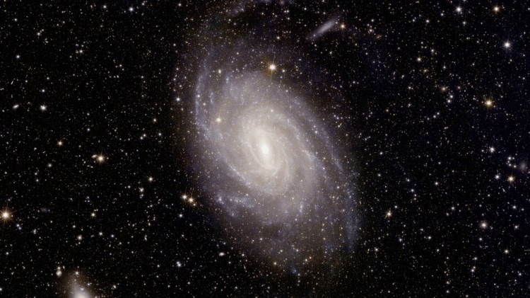 Nova imagem do telescópio espacial Euclid da galáxia espiral NGC 6744