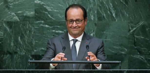 Presidente François Hollande tenta impedir avanços do partido de direita Frente Nacional - John Moore/ Getty Images/ AFP