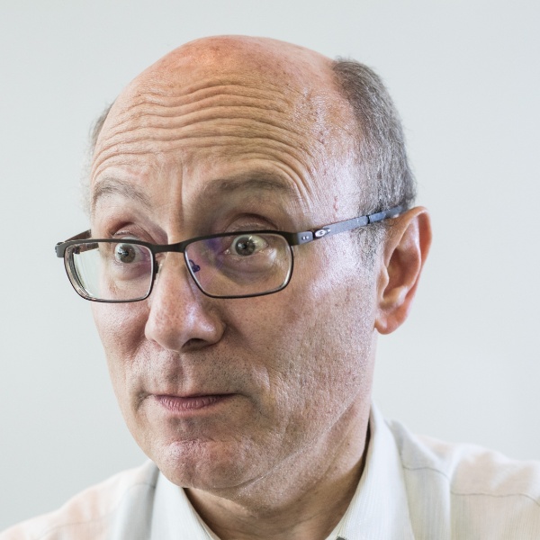 Simon Plestenjak/UOL