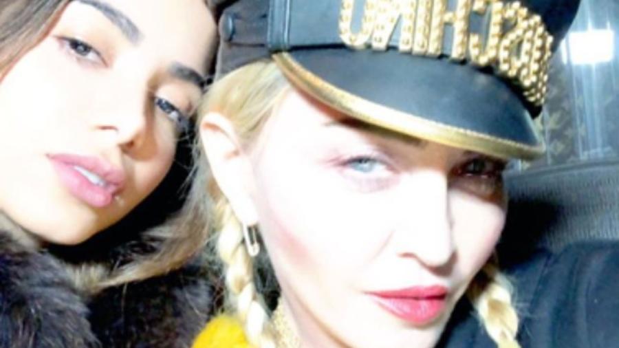 Anitta e Madonna gravaram juntas a faixa bilíngue 'Faz Gostoso'