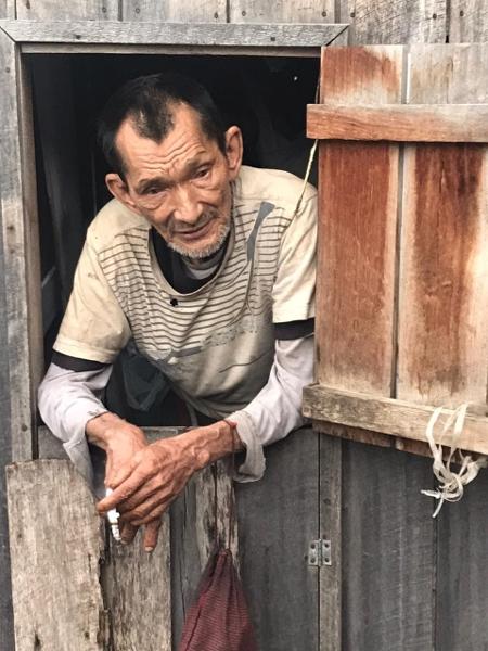 Gerson Ribeiro Furtado tem 73 anos e vive entre ratos e baratas em barraco na cidade de Cametá (PA) - MPE-PA/Divulgação