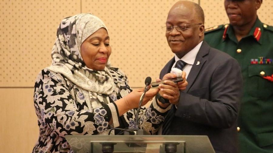 18.mar.2021 - Samia Suluhu Hassan, muçulmana de 61 anos, é a primeira presidente da Tanzânia - Ericky BONIPHACE / AFP