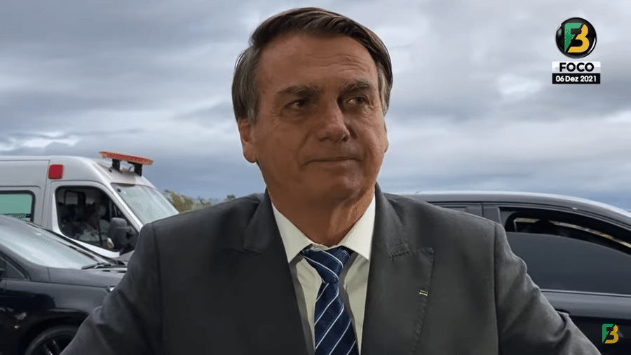 6.dez.2021 - O presidente Jair Bolsonaro conversou com apoiadores sobre a escolha do vice no ano que vem - Reprodução/Youtube/Foco do Brasil