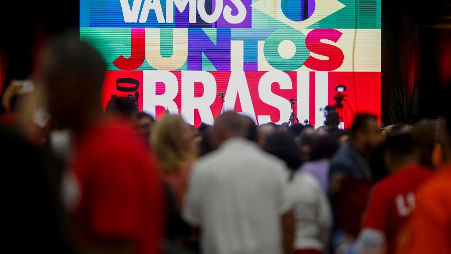 Acontece neste sábado (07) na Expo Center Norte em São Paulo, a apresentação do movimento "Vamos Juntos Pelo Brasil" que lança a chapa composta pelo ex-presidente Lula (PT) e o ex-governador de São Paulo Geraldo Alckmin (PSB) - SUAMY BEYDOUN/ESTADÃO CONTEÚDO