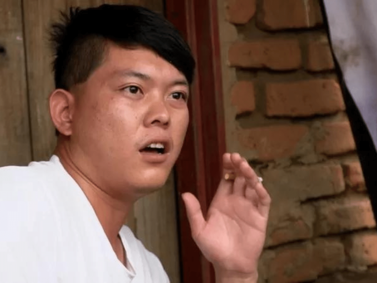 Influencer é acusado de racismo e causa revolta em fãs com vídeo ao lado de  torcedor chinês no Catar, Notícias
