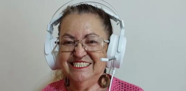 'Solta poder nele!': Vovó gamer larga receitas e faz sucesso no TikTok aos 71 anos