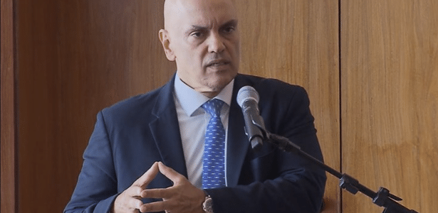 Moraes diz que redes sociais só vão operar no país se respeitarem as leis