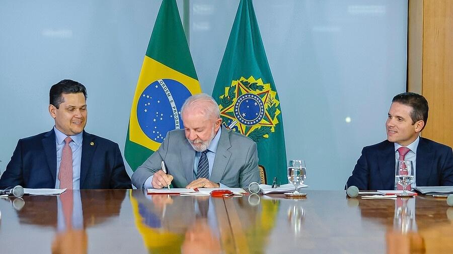 Presidente Lula durante Entrega da PEC da Segurança Pública Presidente Lula durante Entrega da PEC da Segurança Pública