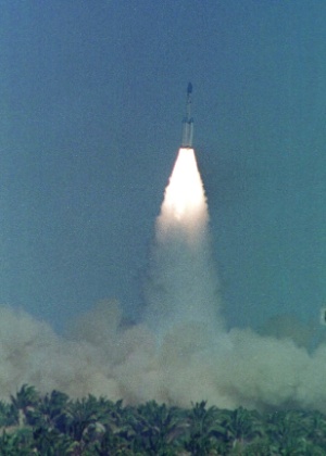 11.dez.1999 - Vista geral do lançamento do VLS1 V02 Saci do Centro de Lançamento de Alcântara (CLA), em Alcântara, no Maranhão - Dida Sampaio/Estadão Conteúdo