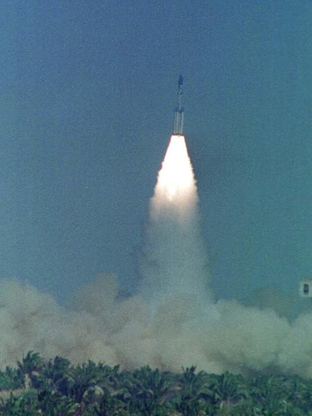 11.dez.1999 - Vista geral do lançamento do VLS1 V02 Saci do Centro de Lançamento de Alcântara (CLA), em Alcântara, no Maranhão - Dida Sampaio/Estadão Conteúdo
