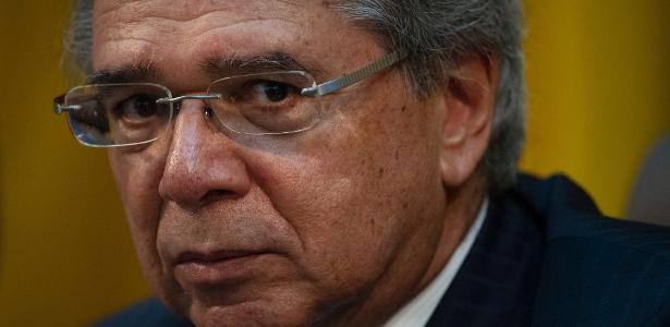 Paulo Guedes usa pobreza como bode expiatório de um governo que desmata