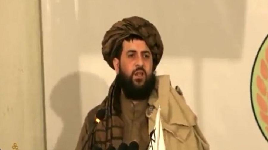 27.out.2021 - O ministro da Defesa do Talibã, Mohammad Yaqub, filho do fundador do movimento fundamentalista, mulá Omar, fez sua primeira aparição pública - Reprodução/Twitter/@GhaziMedia3