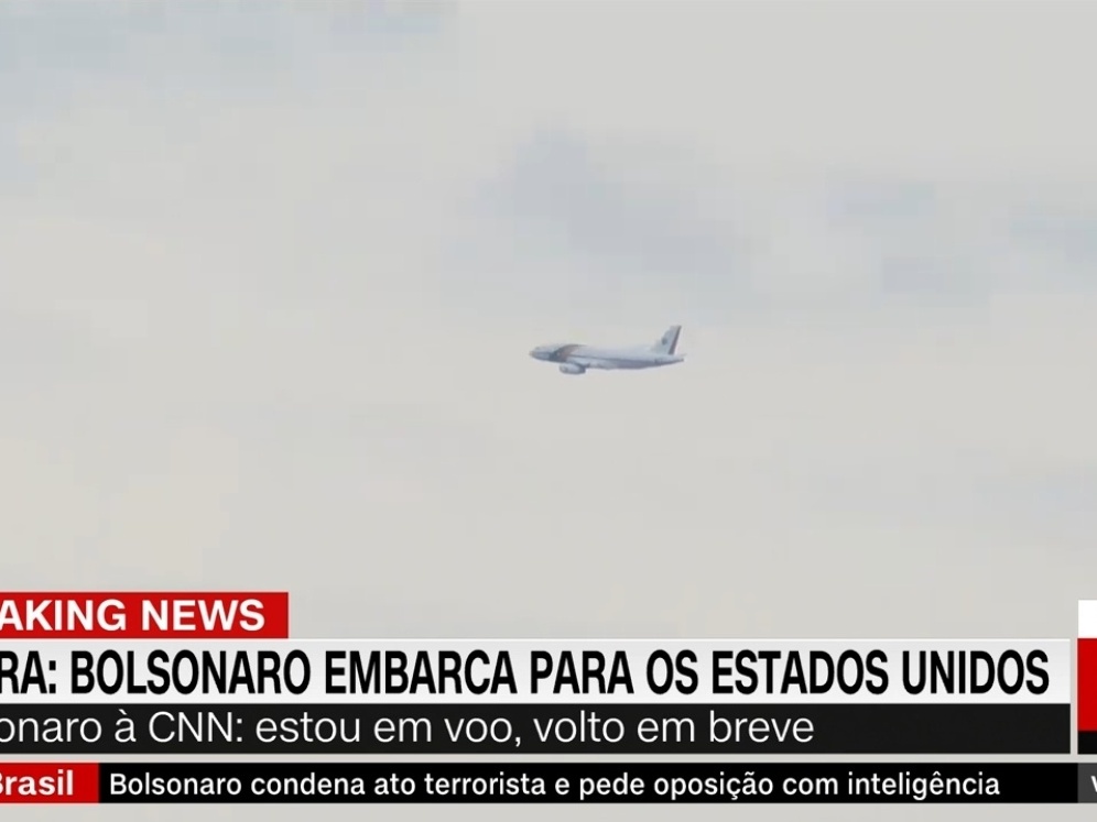 Enteada de Bolsonaro embarca em voo comercial para Orlando nesta quarta