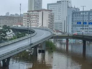 Rio Grande do Sul tem alerta para risco de fortes chuvas neste domingo