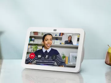 Echo Show 8: nova 'Alexa' com tela tem melhorias no som e processador