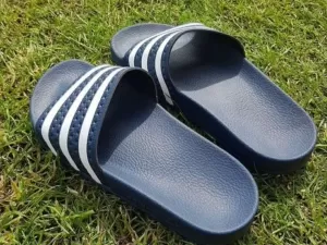 Chinelo Adidas está com até 50% OFF: 'Muito confortável e leve'