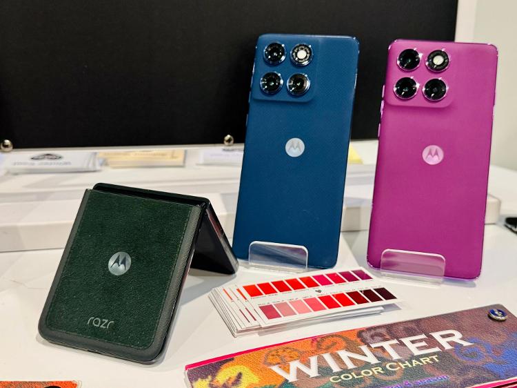 Dobrável razr 60 Ultra, Edge 60 e Edge 60 Pro Dobrável razr 60 Ultra, Edge 60 e Edge 60 Pro
