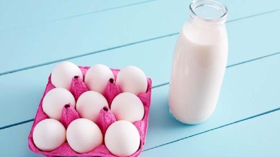 Ovos e leite são alimentos ricos em colina - Getty Images