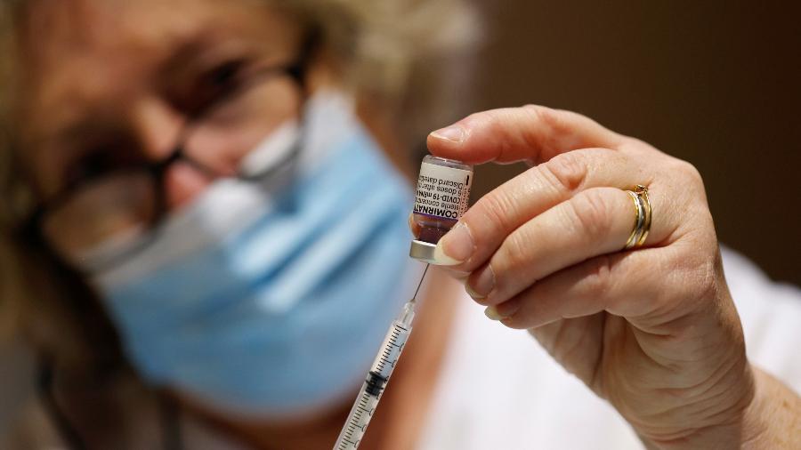 No dia 12 de novembro, a Pfizer fez um pedido de liberação da vacinação de crianças entre cinco e 11 anos contra a covid-19 - Eric Gaillard/Reuters