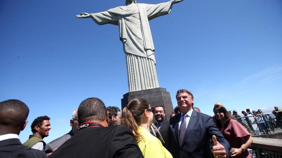 Presidente Jair Bolsonaro discursou brevemente no morro do Corcovado, no Rio de Janeiro - Wilton Junior/Estadão Conteúdo