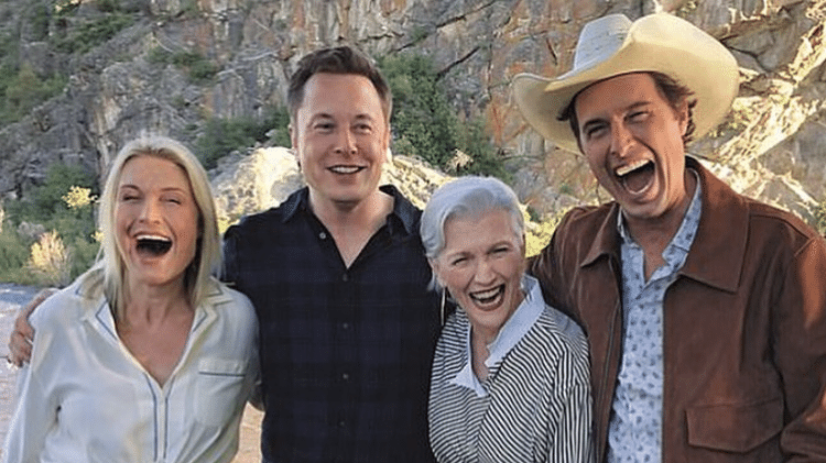 A família Musk: Tosca, Elon, Maye e Kimbal