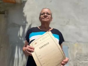 Construtora dá calote, e donos de casas há 30 anos recebem ordem de despejo