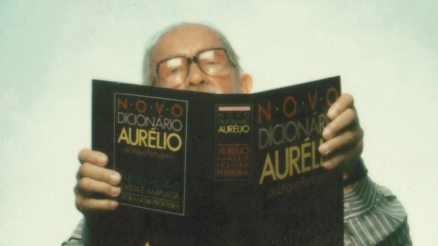 Aurélio Buarque de Holanda Aurélio Buarque de Holanda