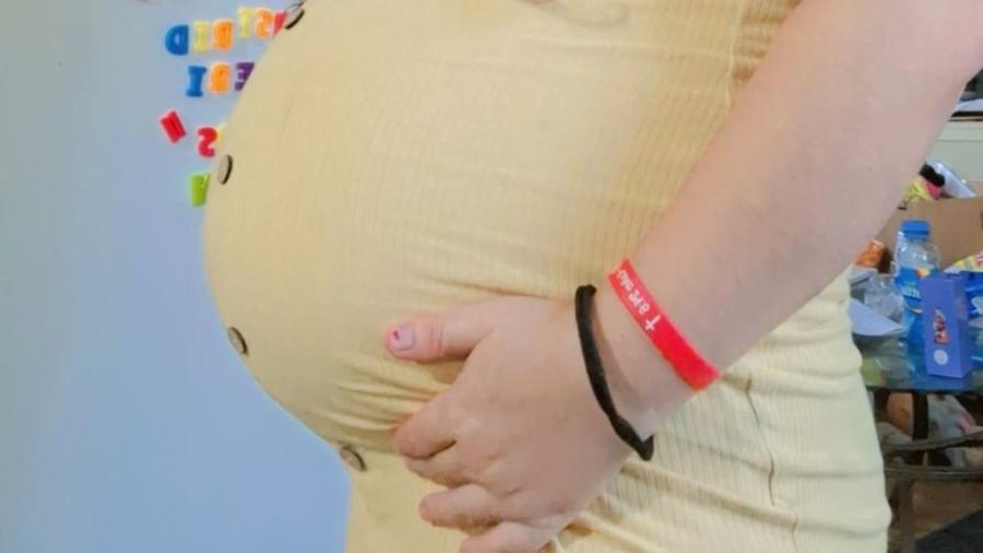 Cristina, grávida de sete meses e imigrante sem documentos, cogita mudar de Estado para tentar garantir cidadania americana ao bebê Cristina, grávida de sete meses e imigrante sem documentos, cogita mudar de Estado para tentar garantir cidadania americana ao bebê