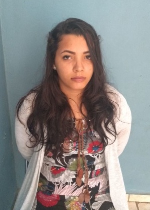 Ana Caroline Gomes Pereira é acusada de executar jovens a mando de presidiários - Divulgação/Polícia Civil