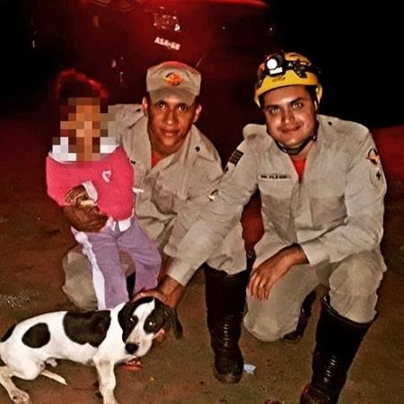 12.fev.2019 - Criança de três anos é resgatada após oito horas perdida em mata - Reprodução/Instagram/Bombeiros de Goiás