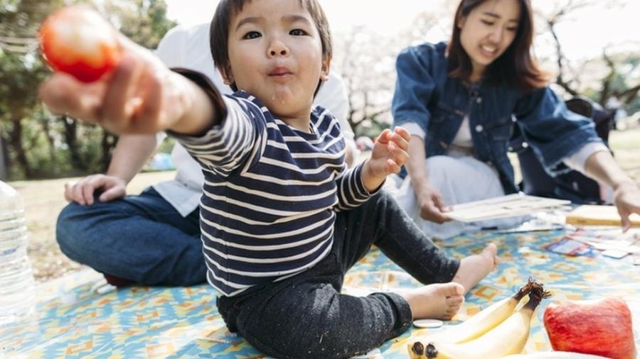 Estudo usou o comportamento de bebês diante de comida para investigar as raízes do altruísmo - que parecem começar desde cedo - Getty Images