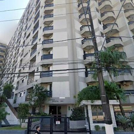 Apartamento em São Vicente (SP), no litoral paulista, está disponível no leilão do Santander - Divulgação