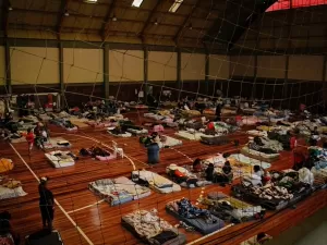 Confusão em abrigo por furto de celular acaba com 4 detidos em Porto Alegre