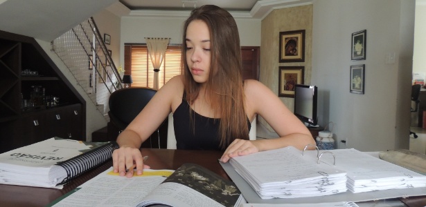 Natália estudava todos os dias até as 23h para o vestibular - Arquivo pessoal - Arquivo pessoal