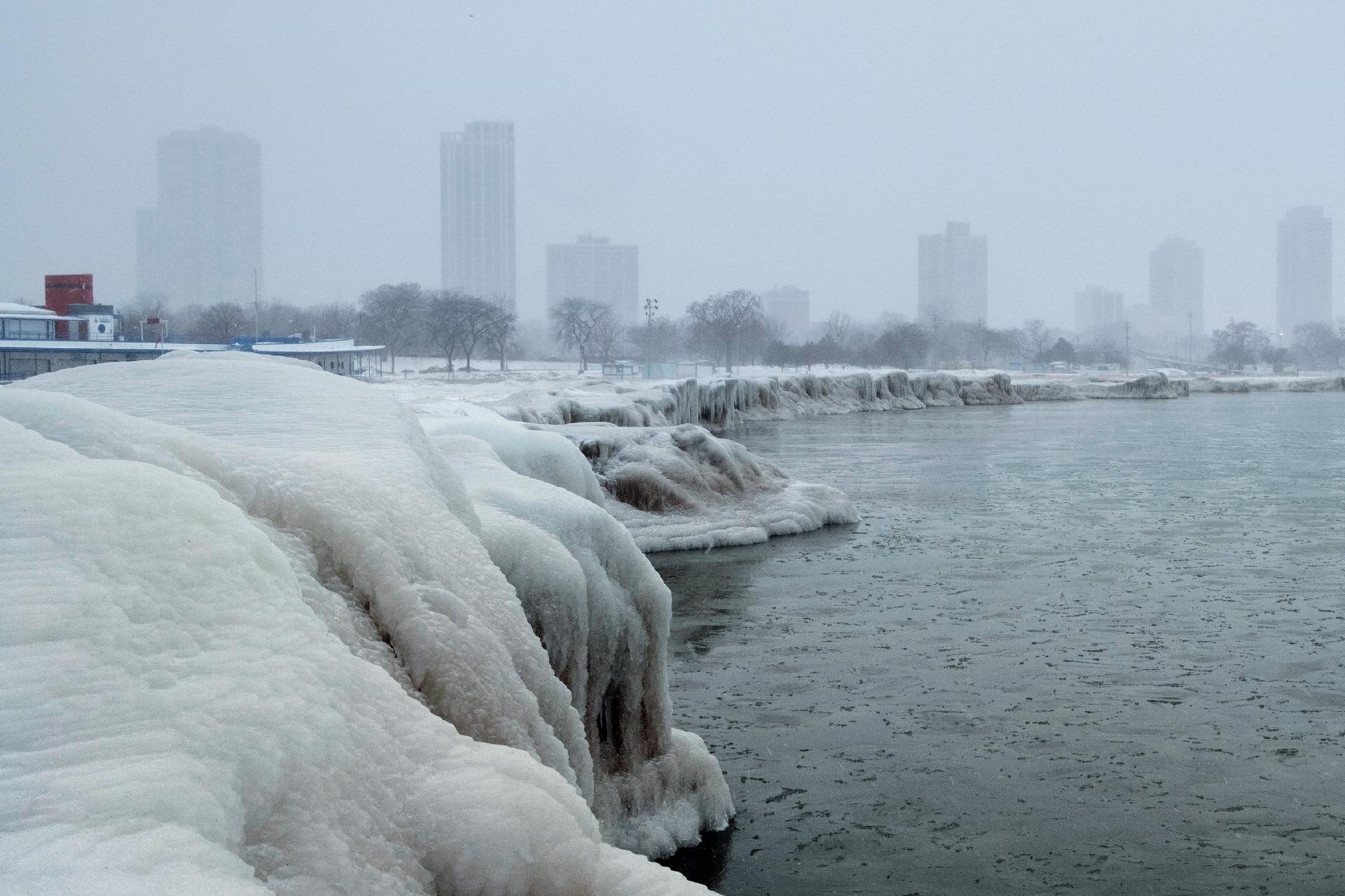 Resultado de imagem para 2019 Onda de frio na  América do Norte.