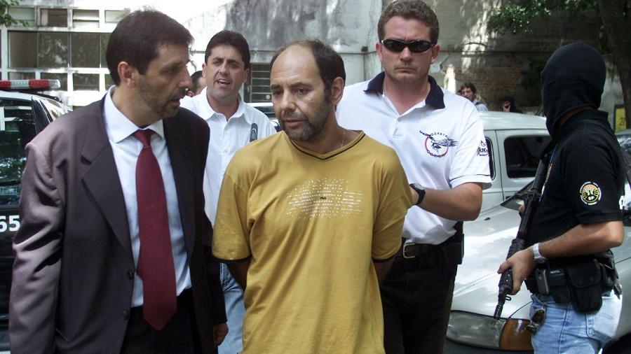 Chileno Mauricio Hernández Norambuena preso em fevereiro de 2002 - Paulo Whitaker/Reuters/Arquivo