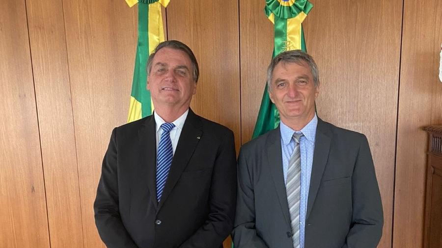 O presidente Jair Bolsonaro e o irmão Renato Bolsonaro - Reprodução/Facebook/Renato Bolsonaro