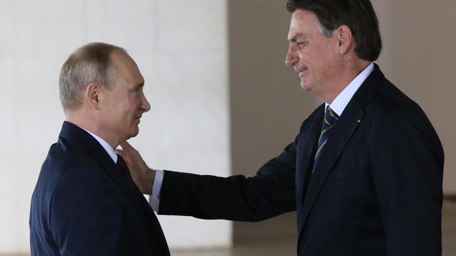 Embora Putin e Bolsonaro exibam ao mundo uma admiração mútua e afinidade nos modos de governar, há também grandes diferenças em suas jogadas no tabuleiro internacional - GETTY IMAGES