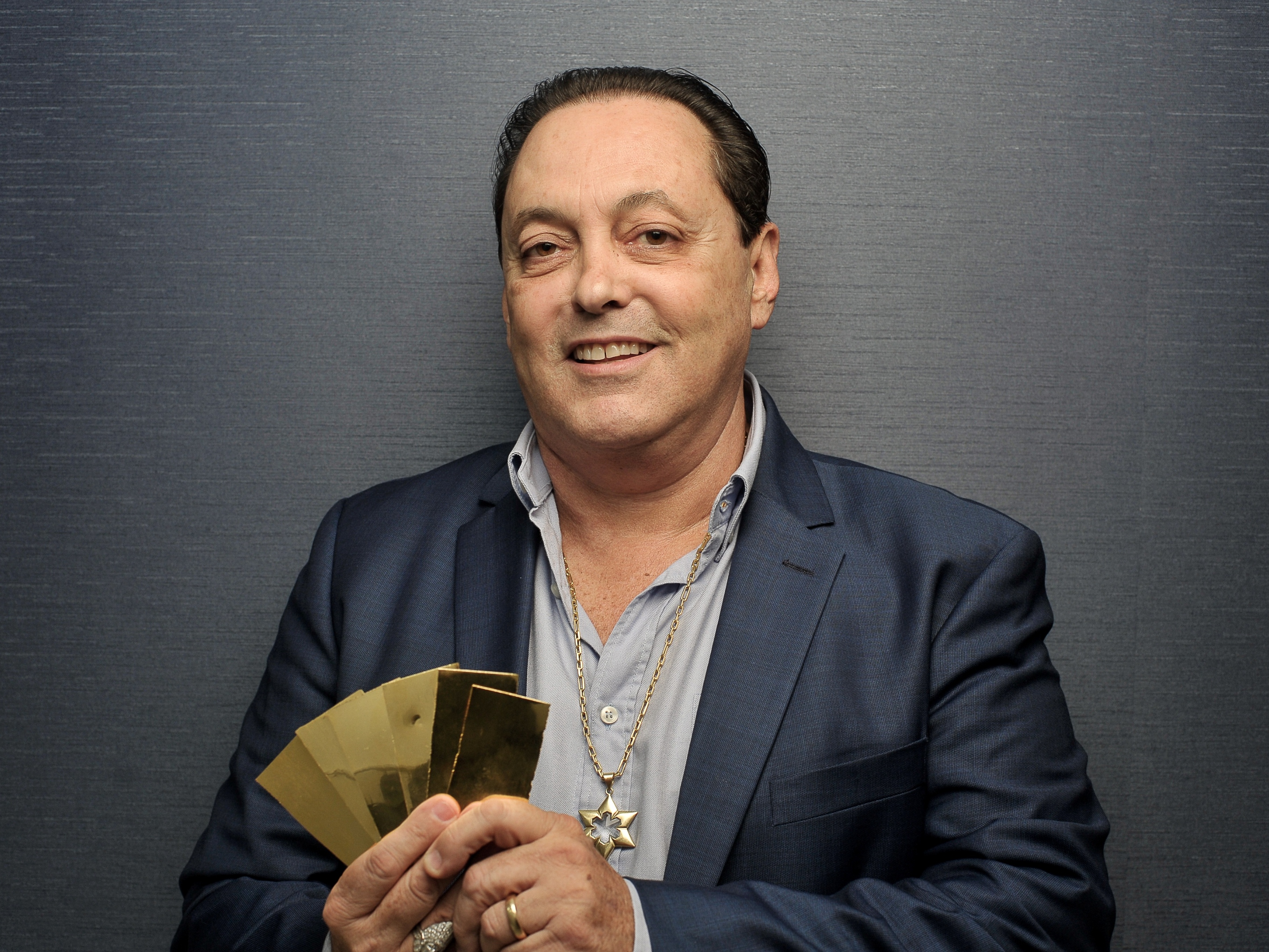 Quem é o homem que se tornou o maior negociante de ouro do país
