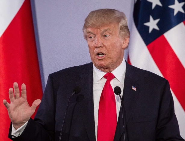 Donald Trump discursa em conferência de imprensa na Varsóvia nesta quinta-feira - Wojtek Radwanski/AFP Photo