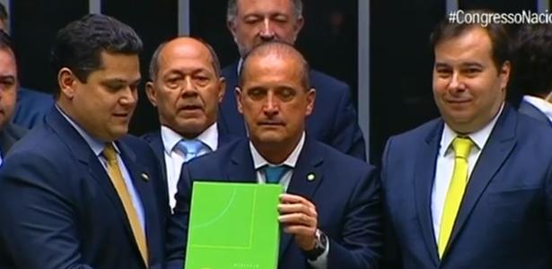 Em mensagem ao Congresso, Bolsonaro exalta relações sem 