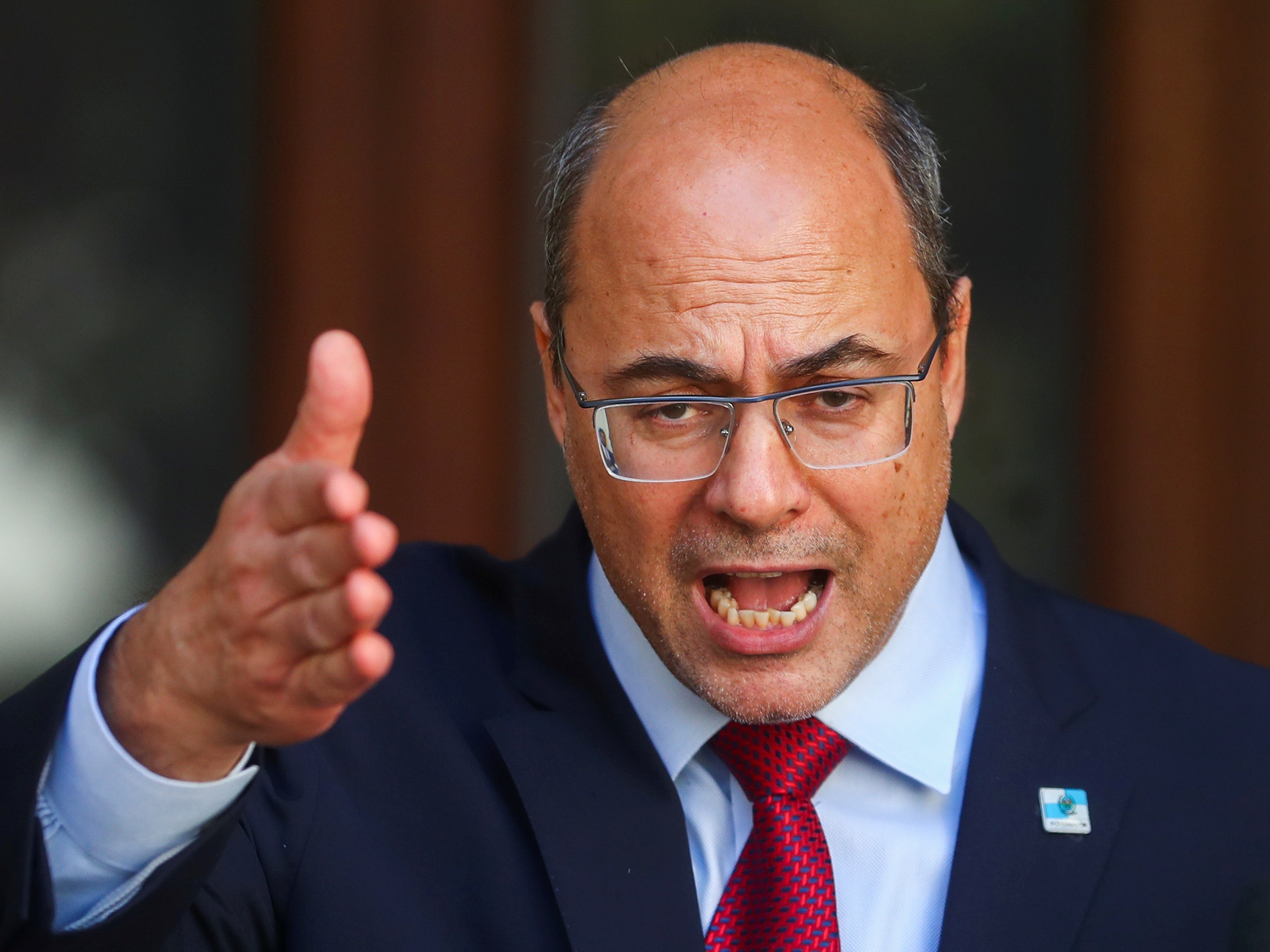 Suspeita de dinheiro vivo a Witzel coincide com pagamentos de escritórios