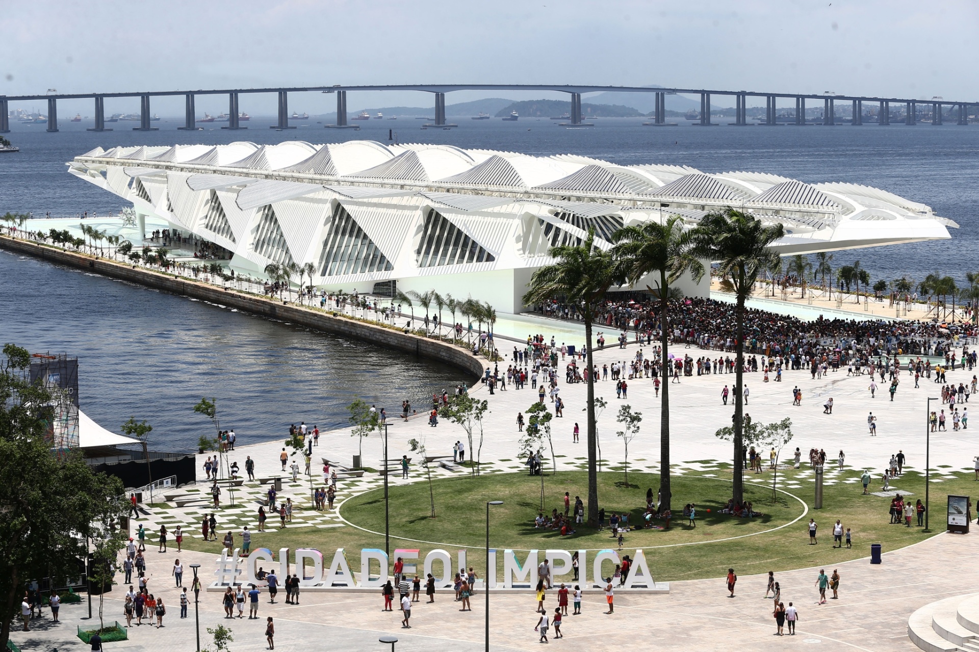 A zona portuária carioca agora é cool e pode ser a nova Lapa - 18/08/2018 -  UOL Urban Taste